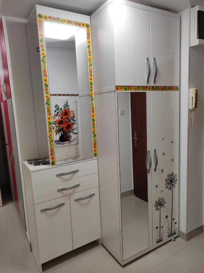 Lola Home كارلوفاتش المظهر الخارجي الصورة